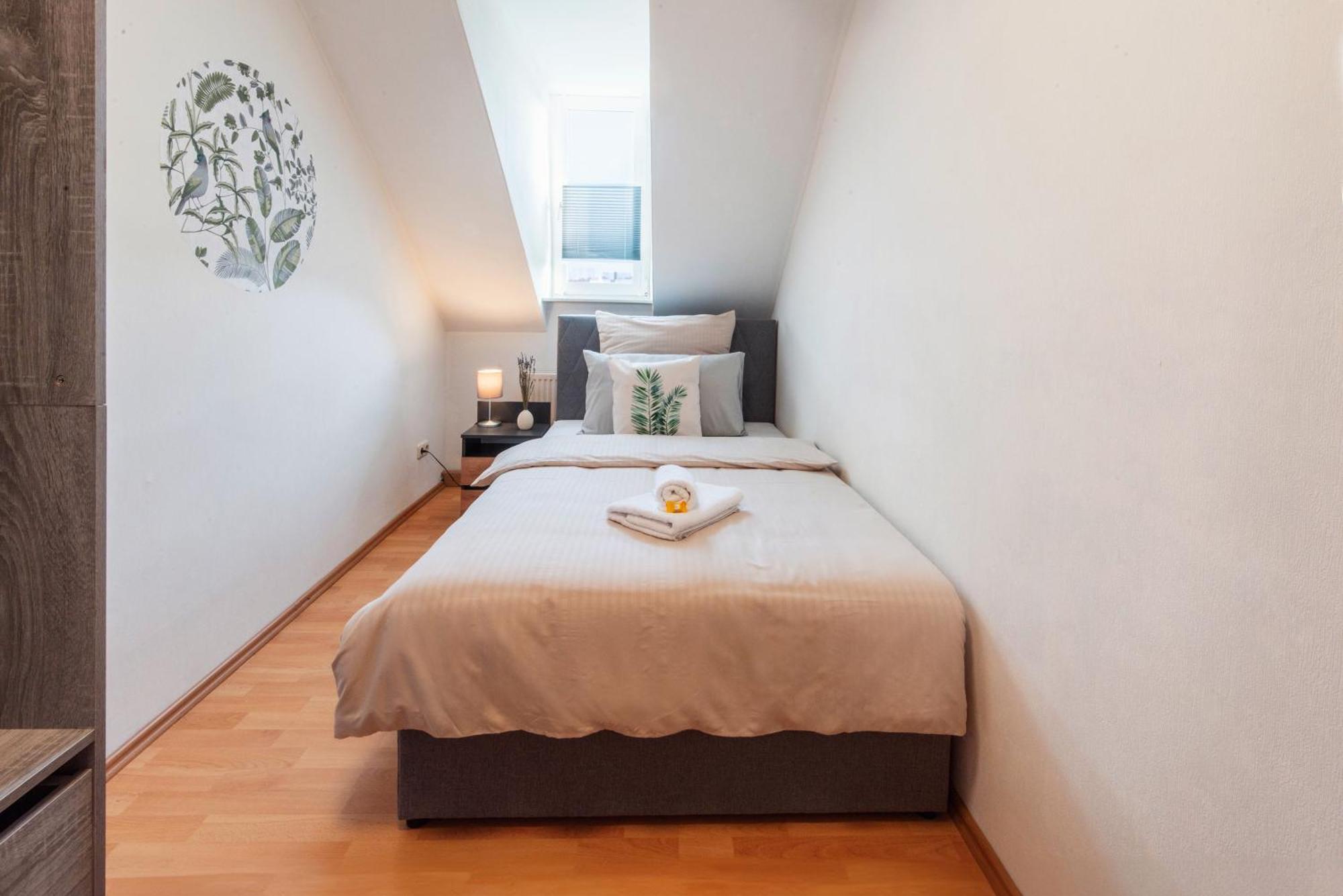 Grosszuegiges Apartment - Zentral - Kueche - Familienfreundlich Erfurt Dış mekan fotoğraf